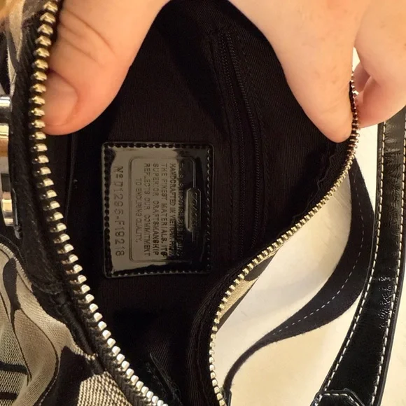 Vintage Coach Black and Gray Shoulder Bag - Picture 9 of 11